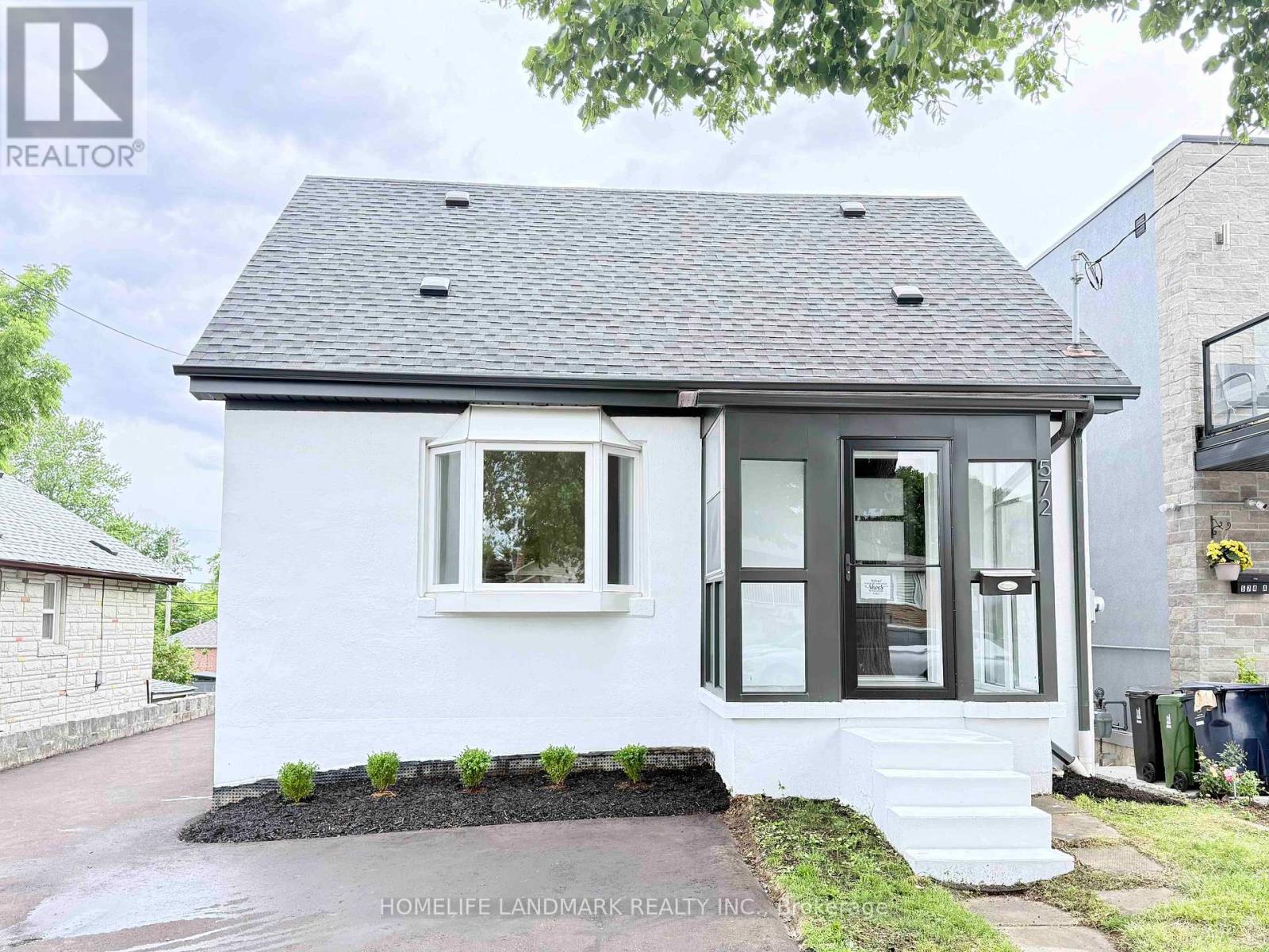 572 PHARMACY AVENUE - 42