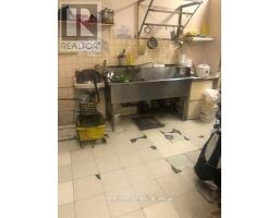 2100 Dundas Street E, Mississauga, ON L4X1L9 Photo 15