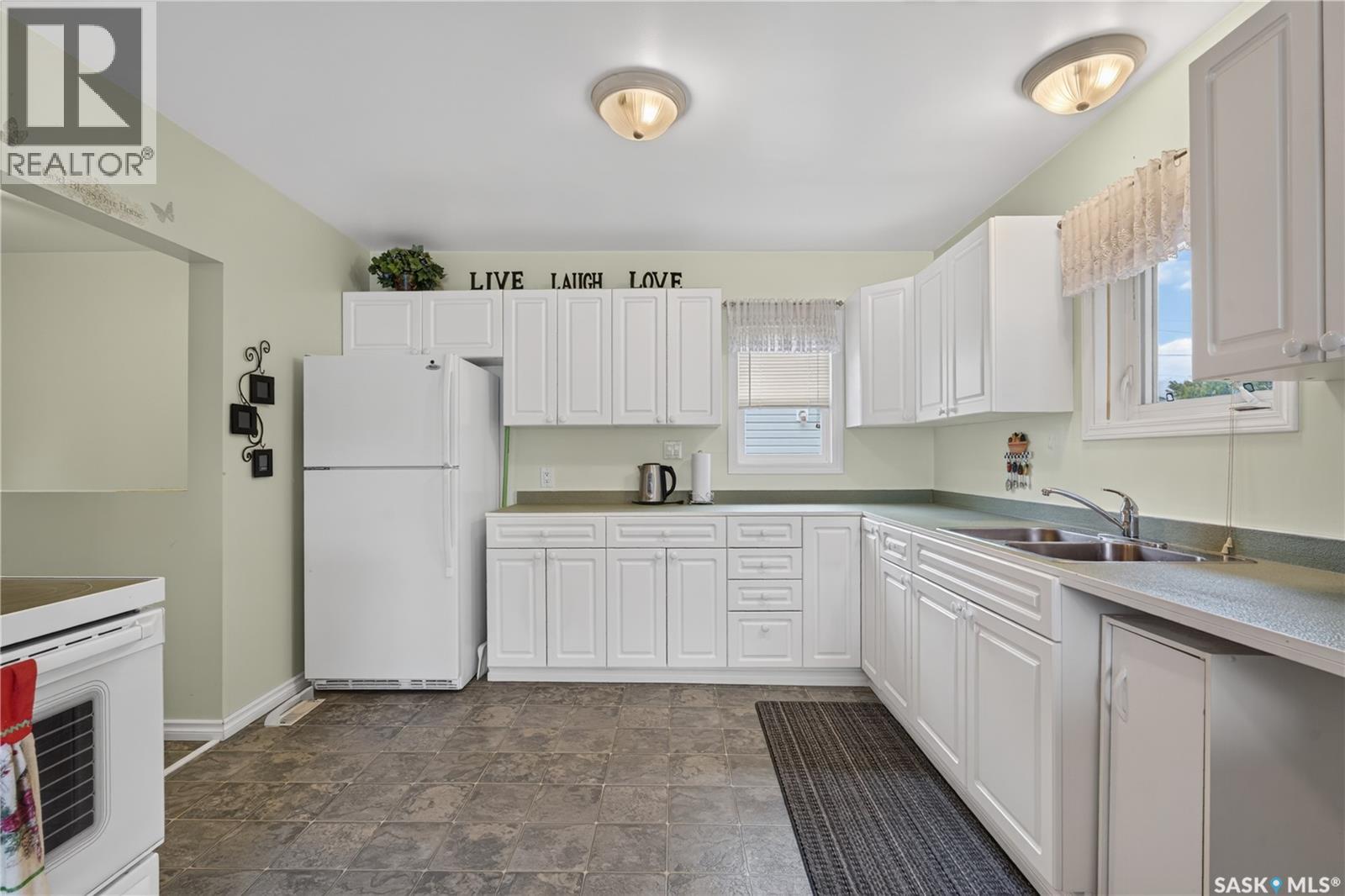 229 Lendrum STREET - 10