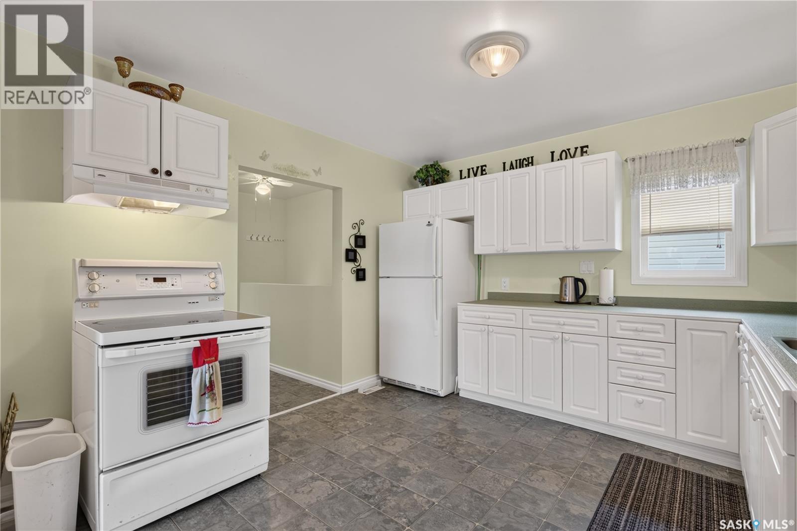 229 Lendrum STREET - 11