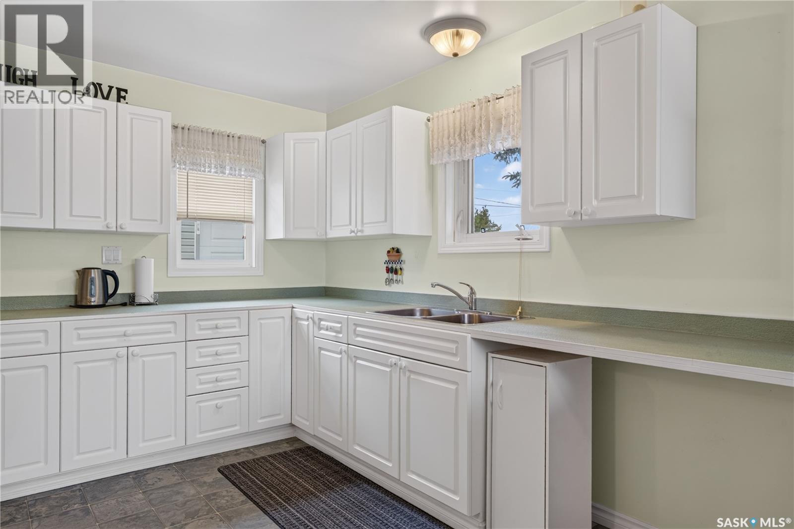 229 Lendrum STREET - 12