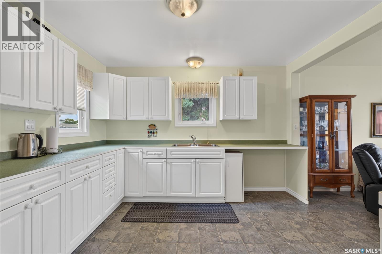 229 Lendrum STREET - 9