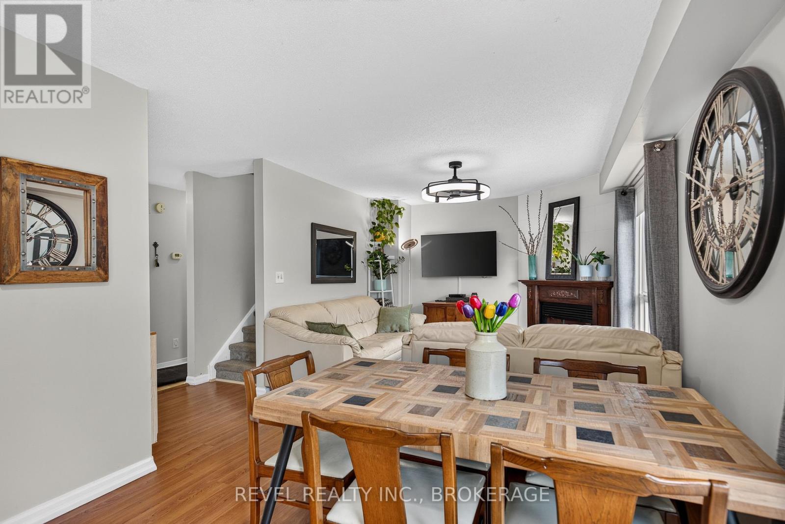 62 BARKER DRIVE - 16