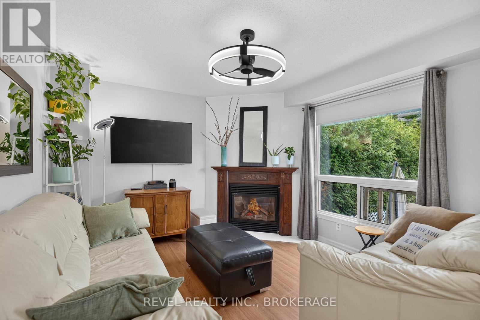 62 BARKER DRIVE - 17