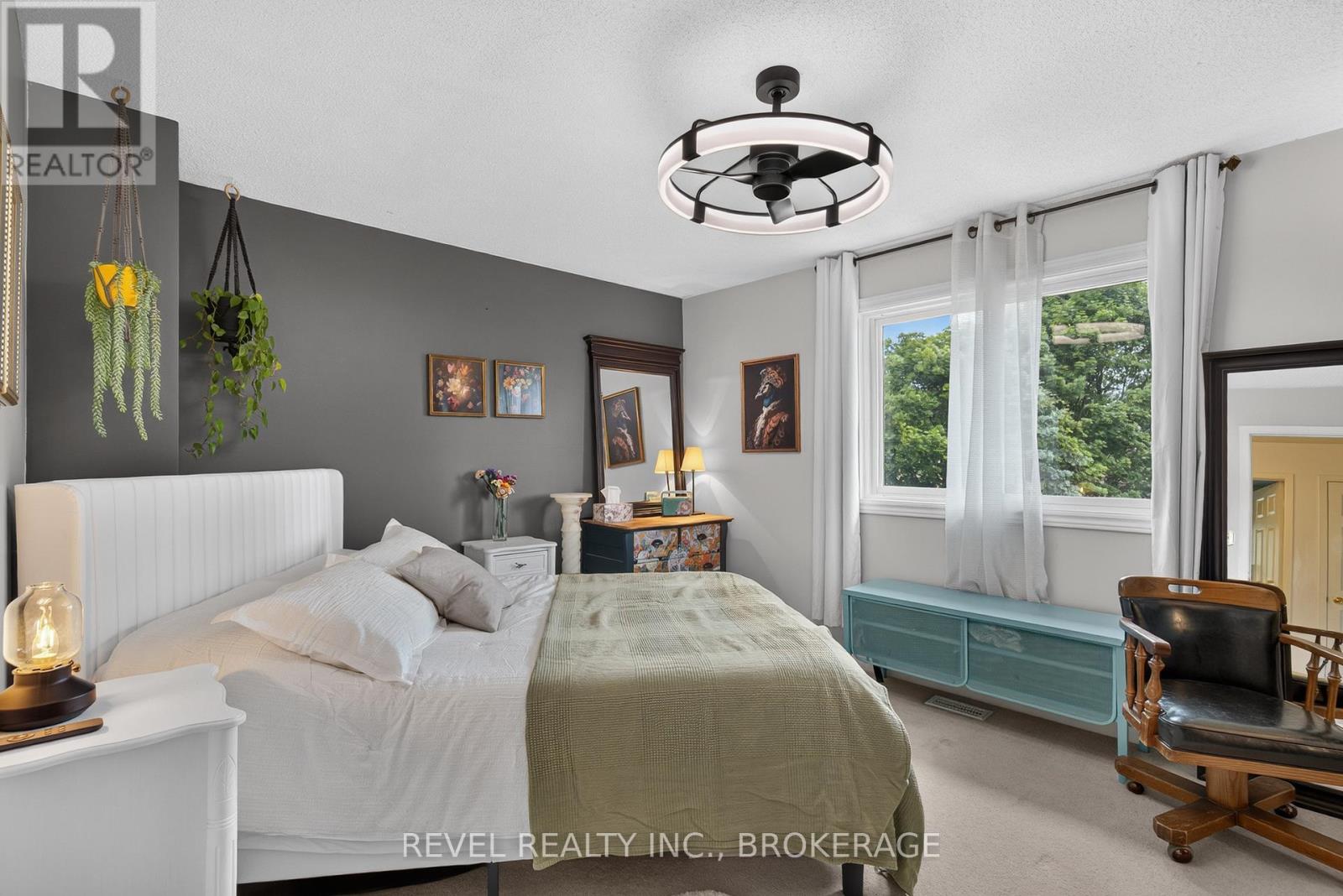 62 BARKER DRIVE - 28
