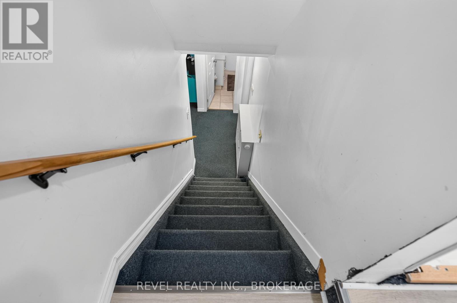 62 BARKER DRIVE - 31