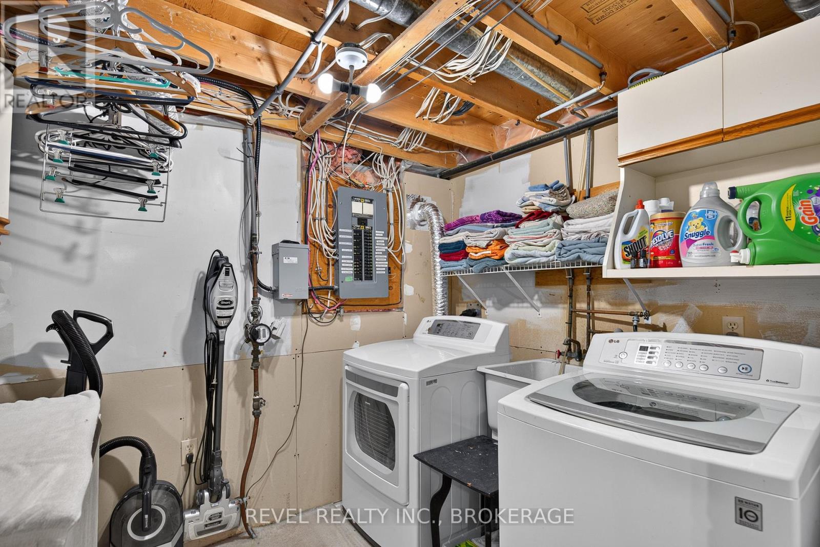62 BARKER DRIVE - 36