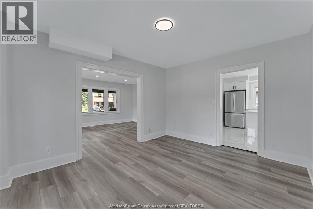 2390 PRINCESS AVENUE - 12