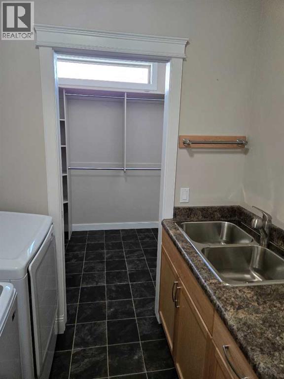 601 3 Street - 7