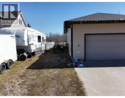 601 3 Street, Fox Creek, AB T0H1P0 Photo 47