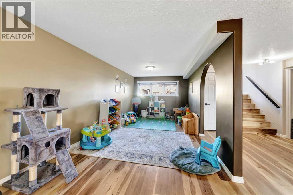 5304 51 Street - 28