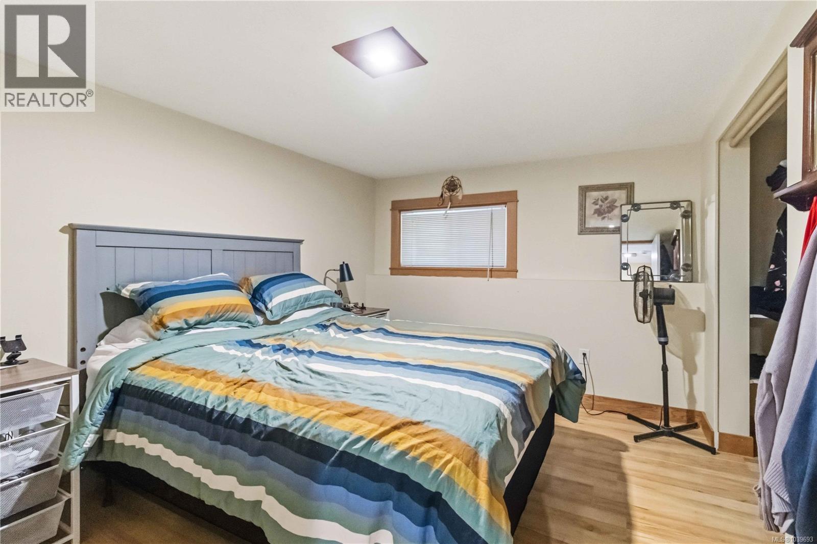 5480 Sooke Rd - 28