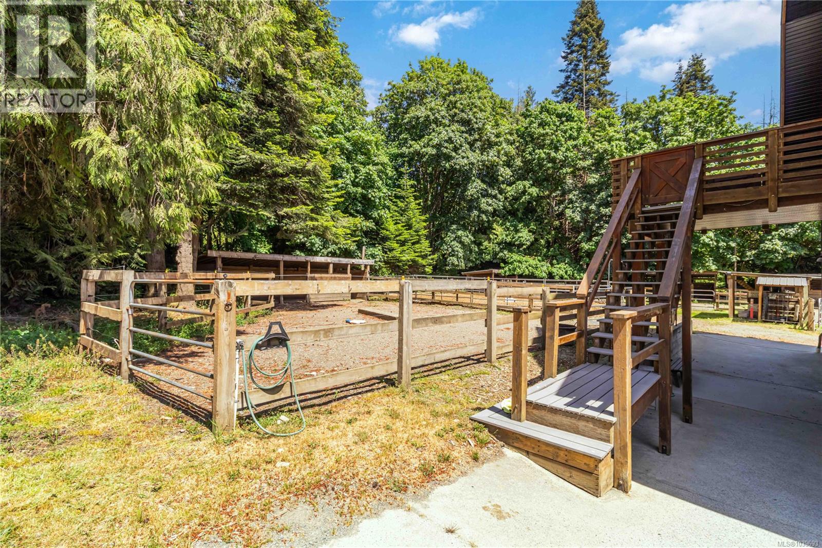 5480 Sooke Rd - 70