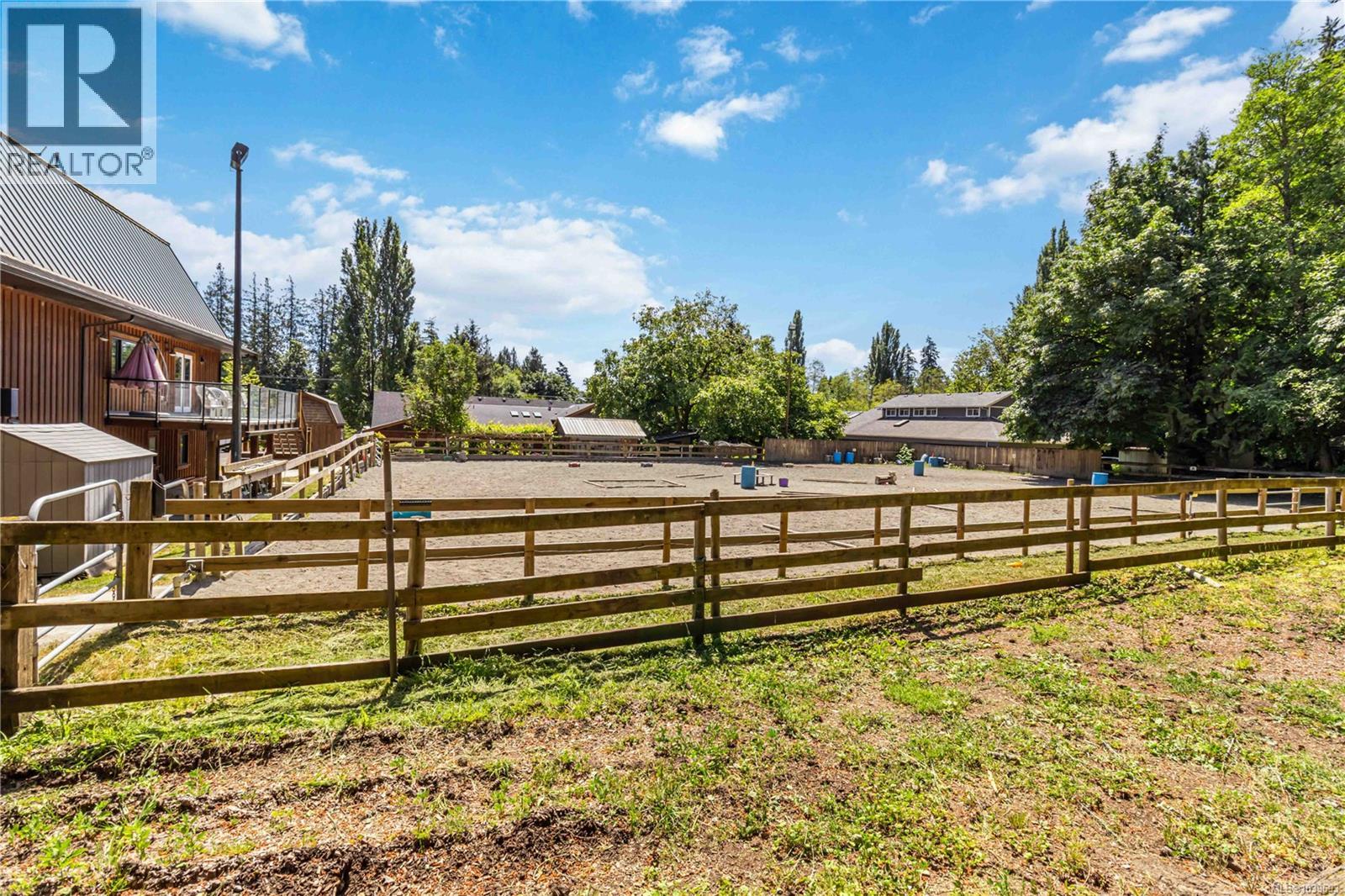 5480 Sooke Rd - 66