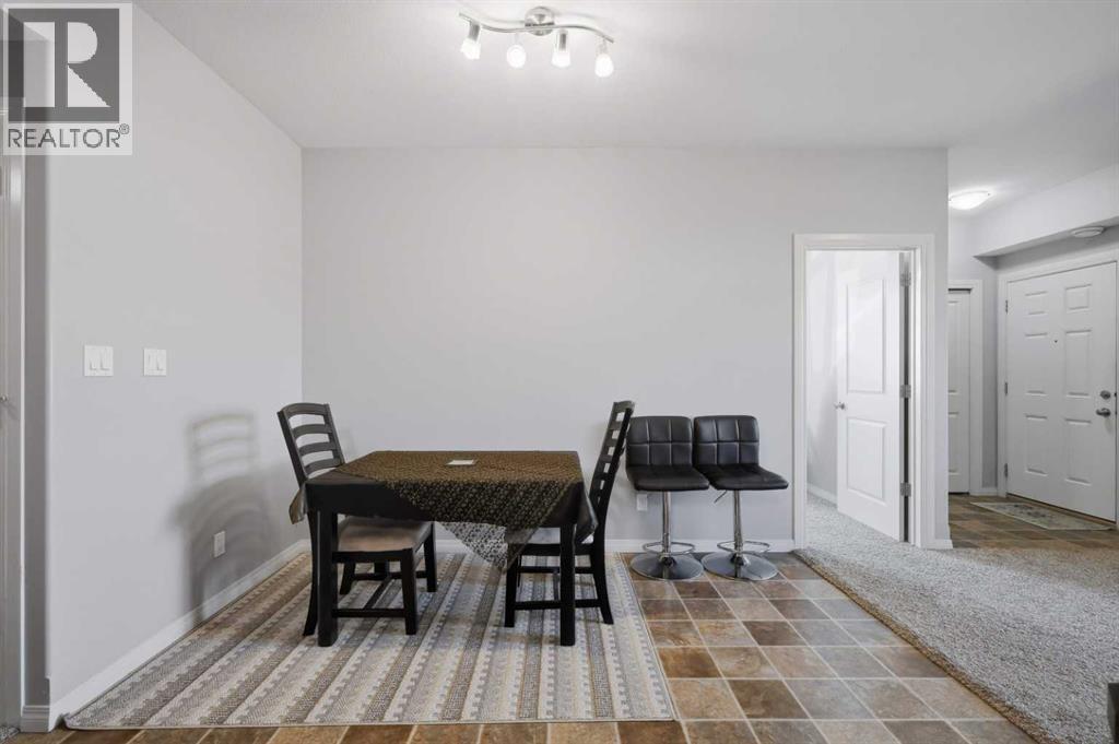 #303 639 Oak Street - 10