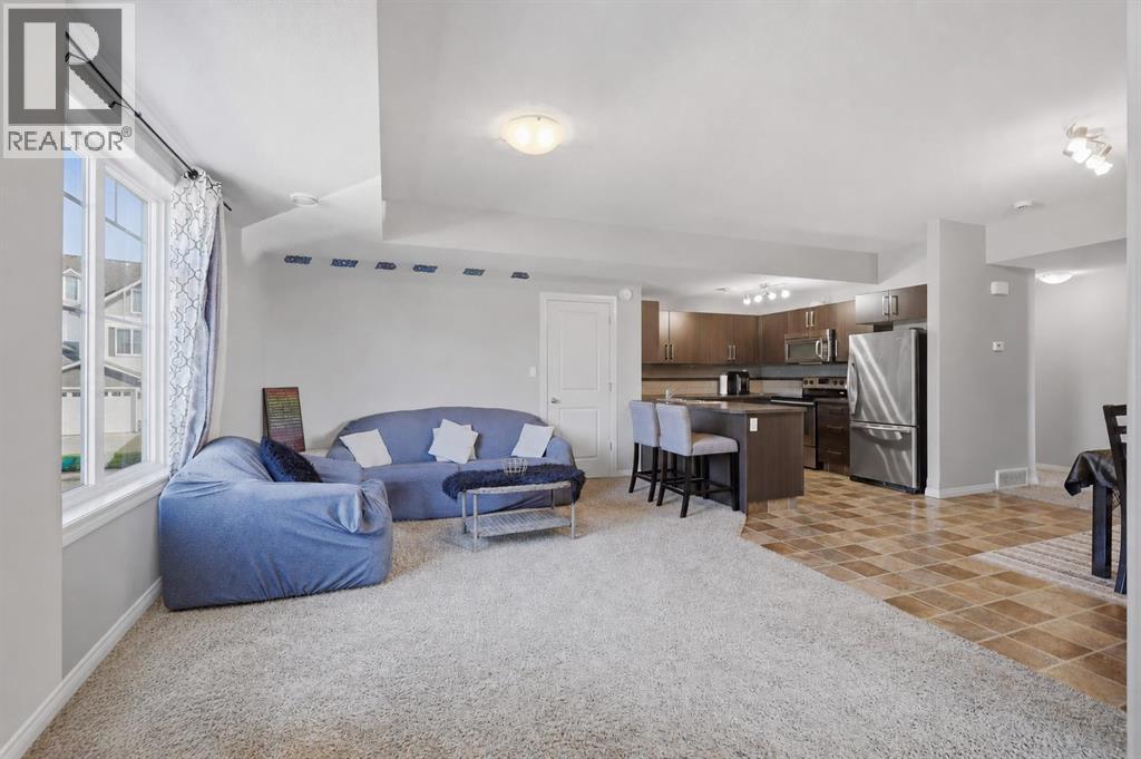 #303 639 Oak Street - 4