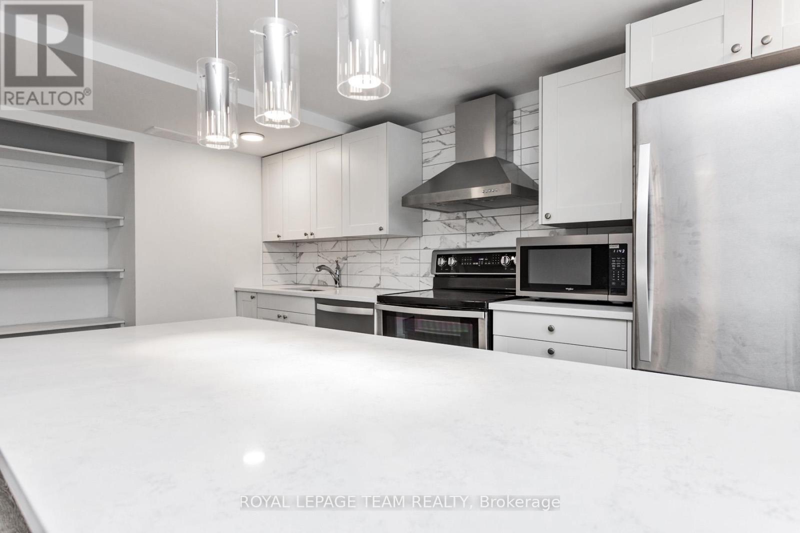 3 Bed, 2 Bath House for Rent in Ottawa – 790 BRONSON AVENUE, Ottawa – MLS# X13532890 - Image 16