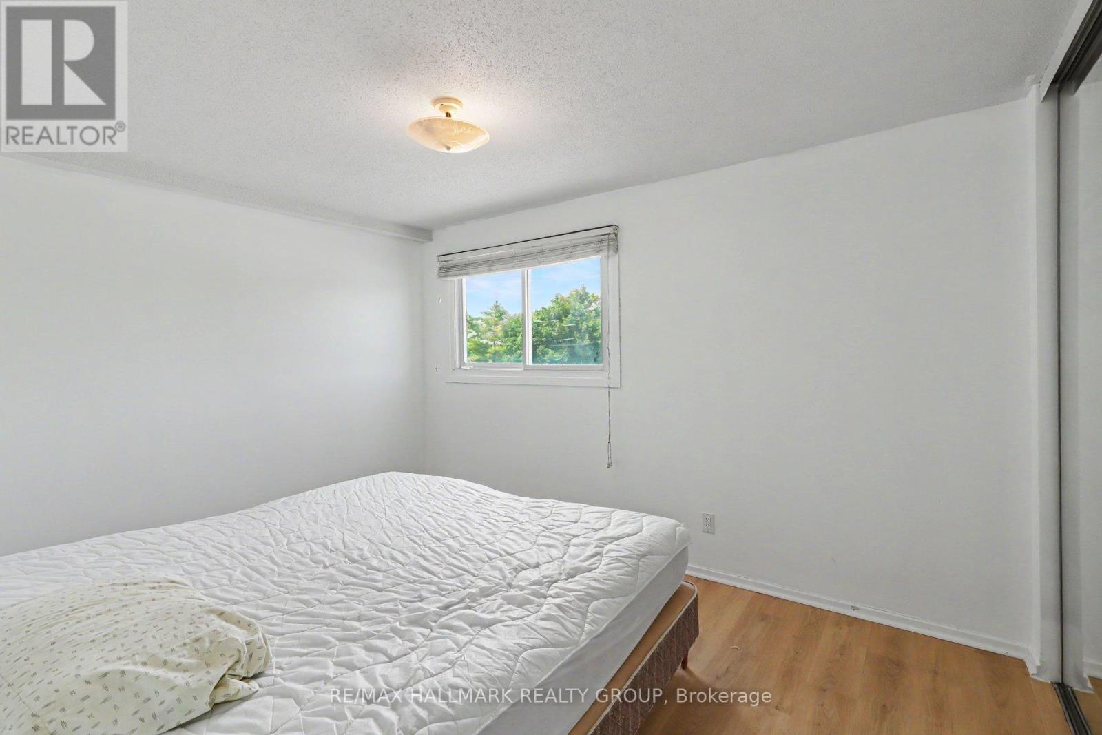 2 Bed, 1 Bath House for Sale in Ottawa – 8 – 900 ELMSMERE ROAD, Ottawa – MLS# X13533036 - Image 10