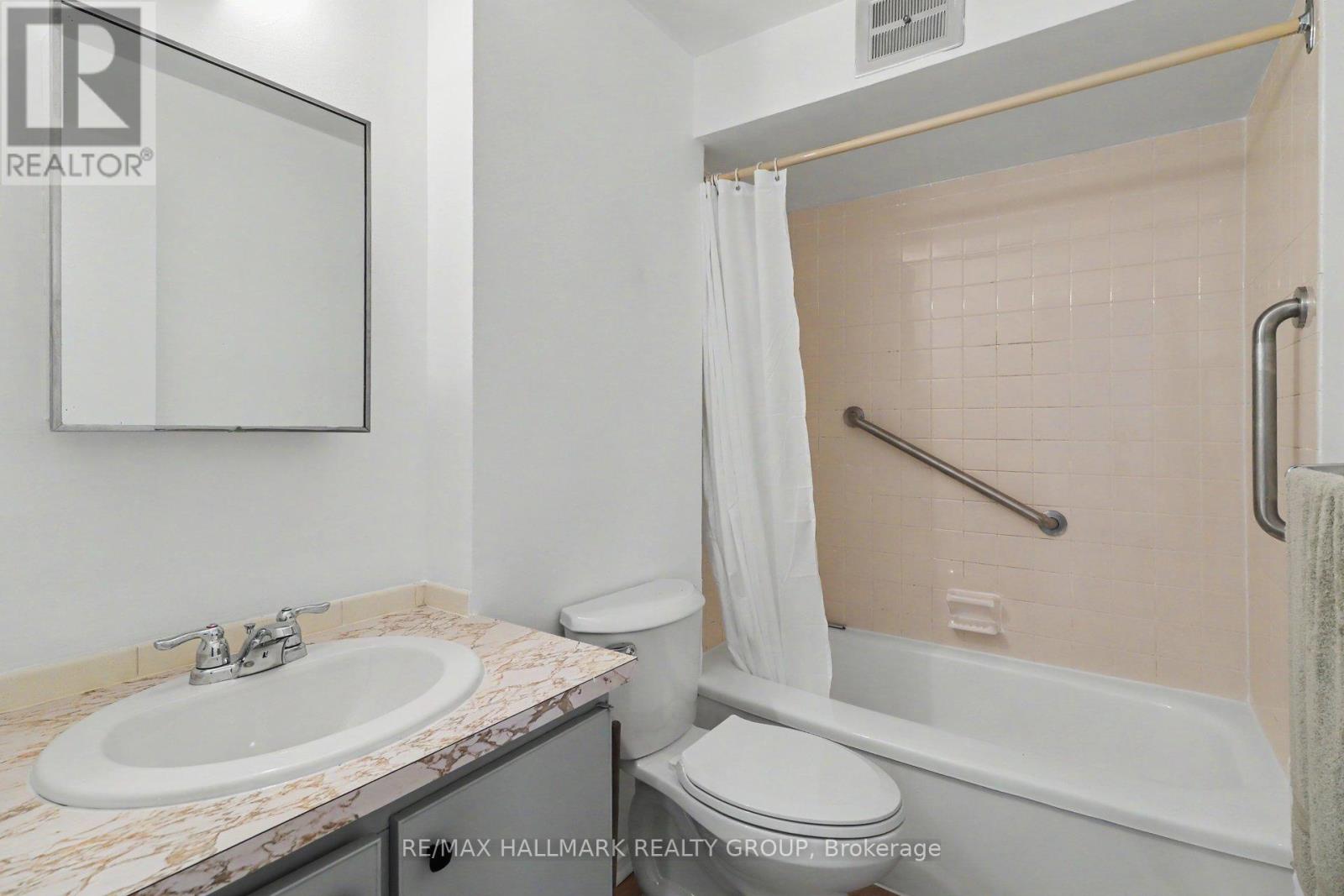 2 Bed, 1 Bath House for Sale in Ottawa – 8 – 900 ELMSMERE ROAD, Ottawa – MLS# X13533036 - Image 12