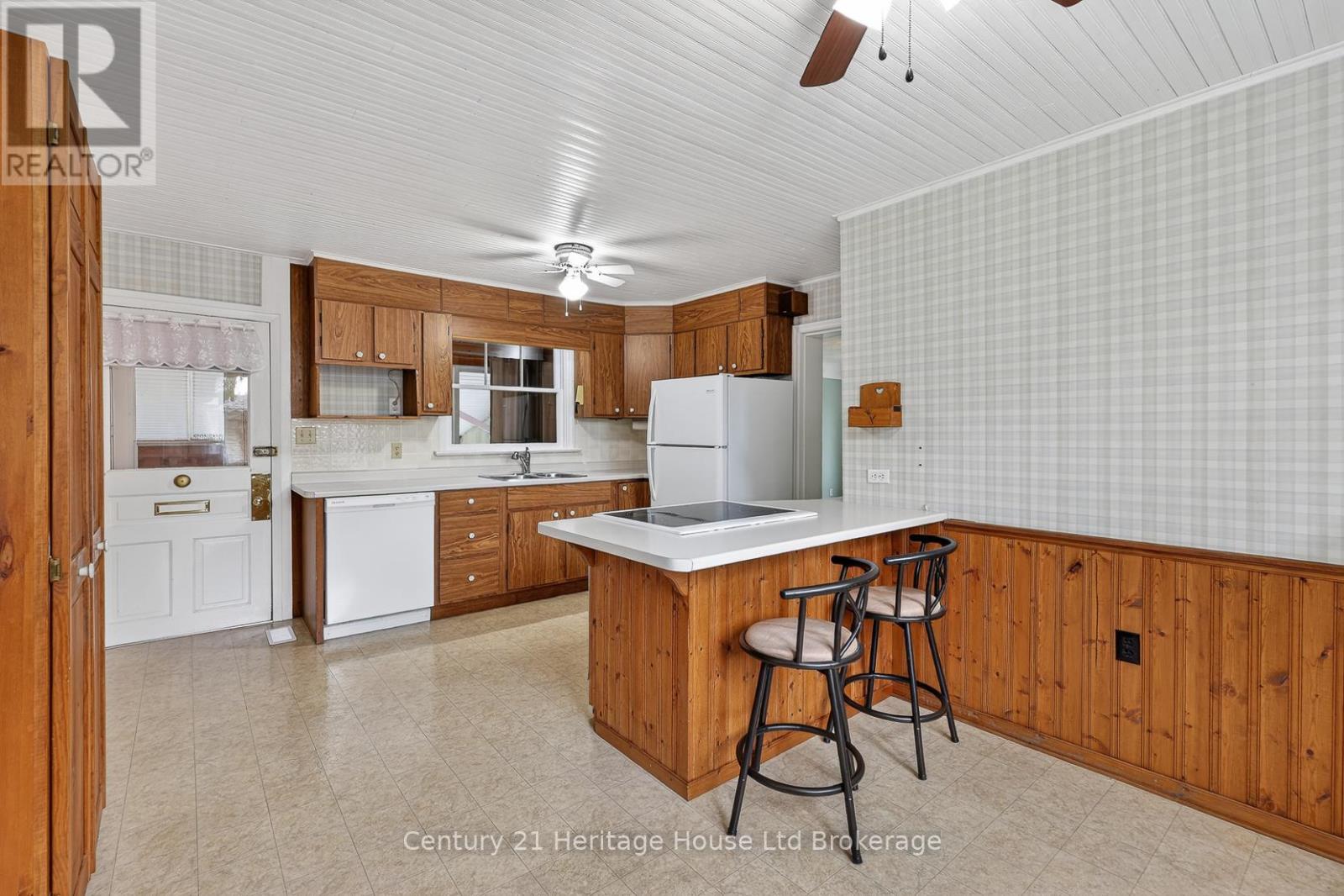 69 BEE STREET - 17