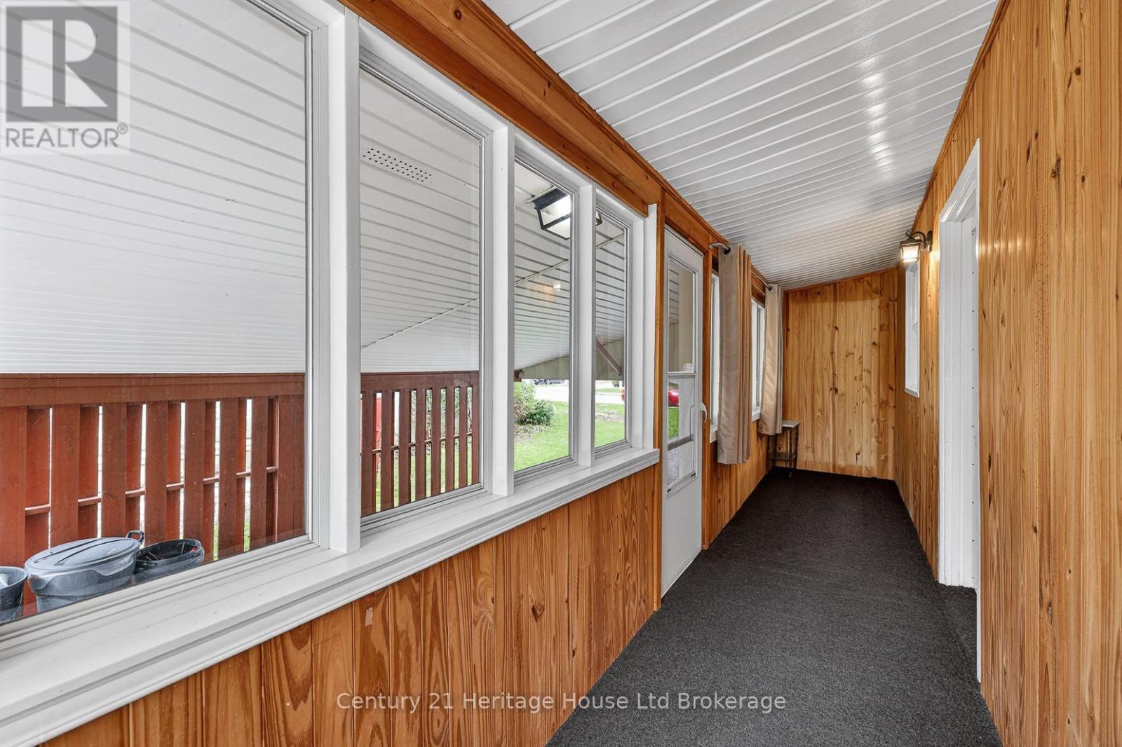 69 BEE STREET - 20