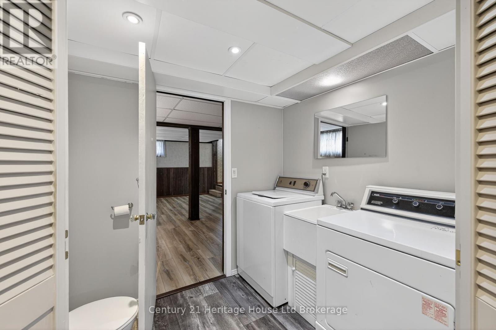 69 BEE STREET - 22