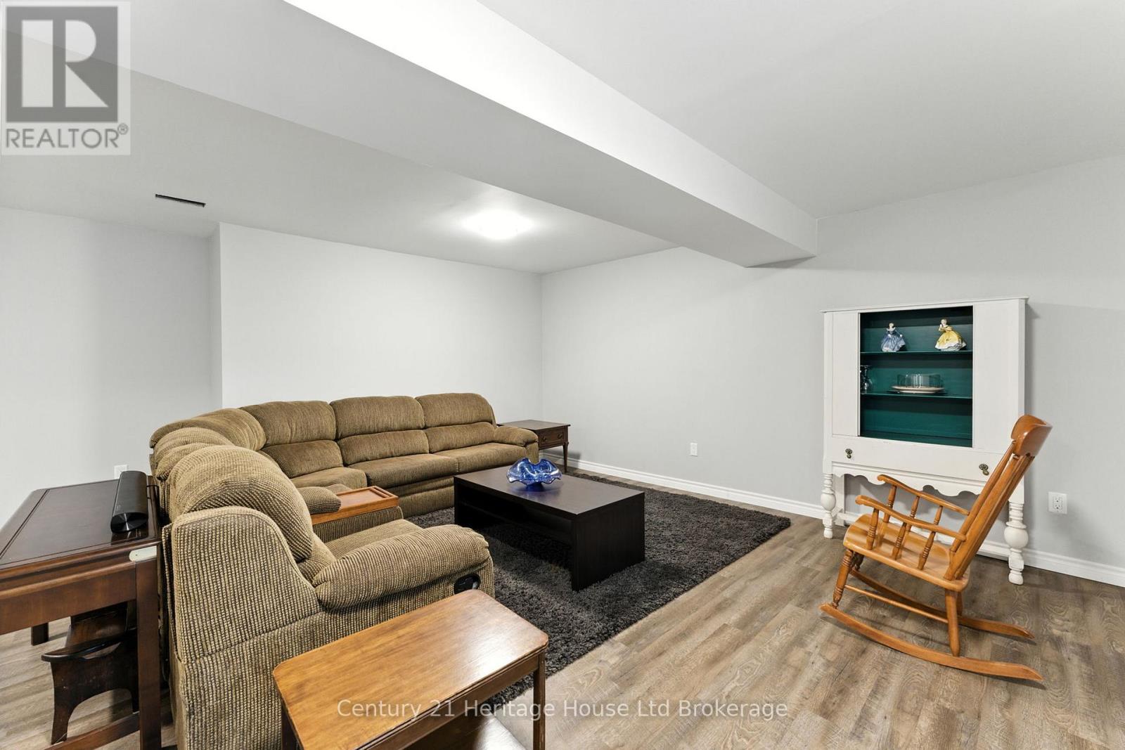 107 APPLEWOOD STREET - 31