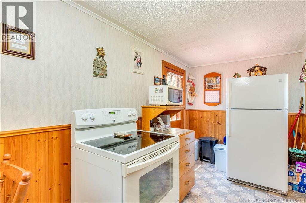 3066 Loch Lomond Road - 10