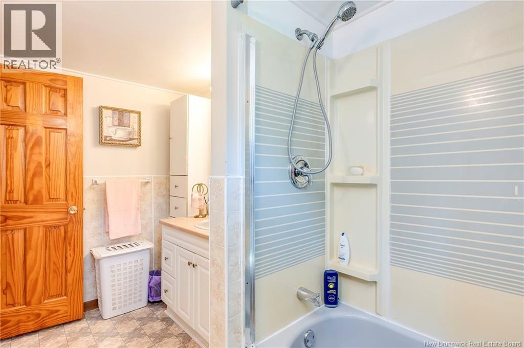 3066 Loch Lomond Road - Image 20