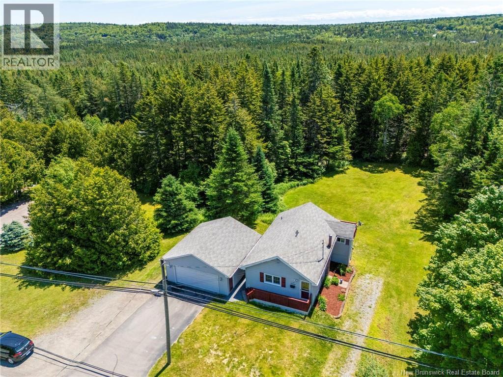 3066 Loch Lomond Road - Image 32
