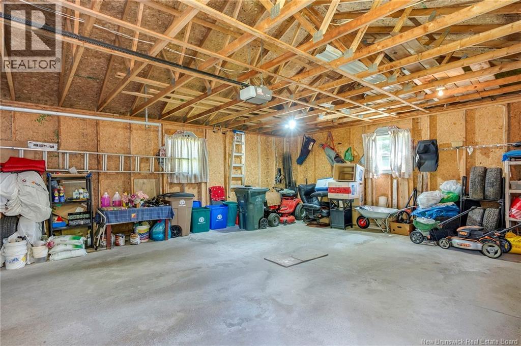 3066 Loch Lomond Road - Image 35
