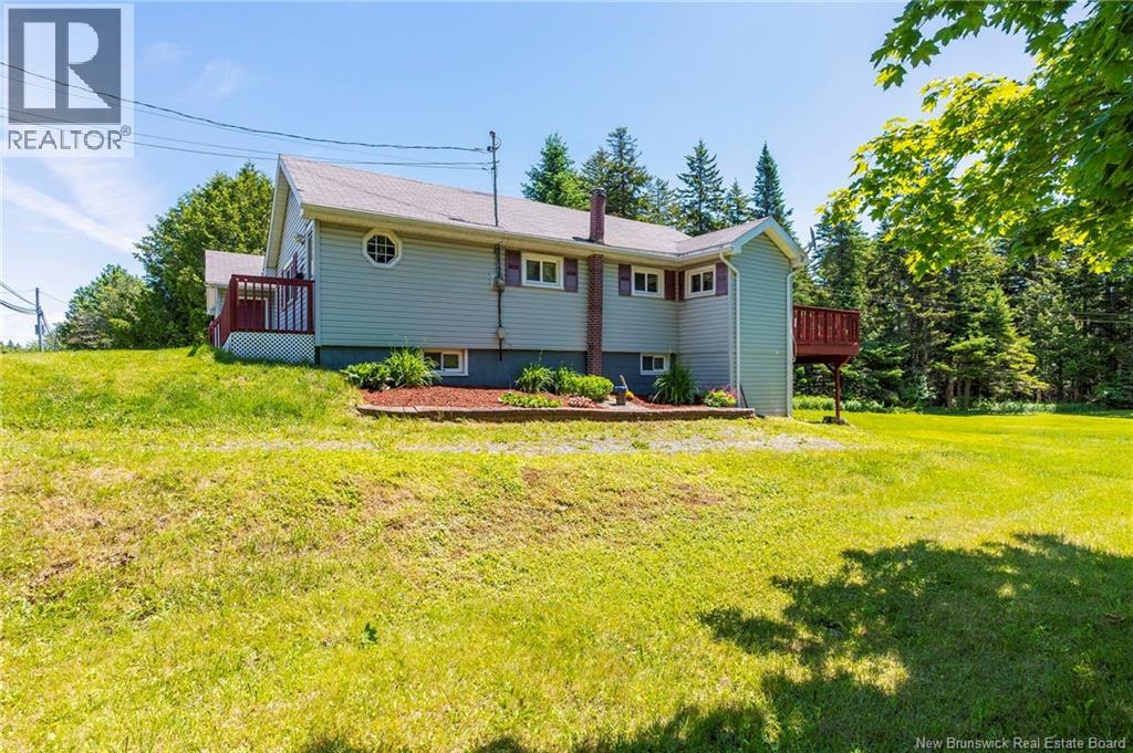3066 Loch Lomond Road - Image 38