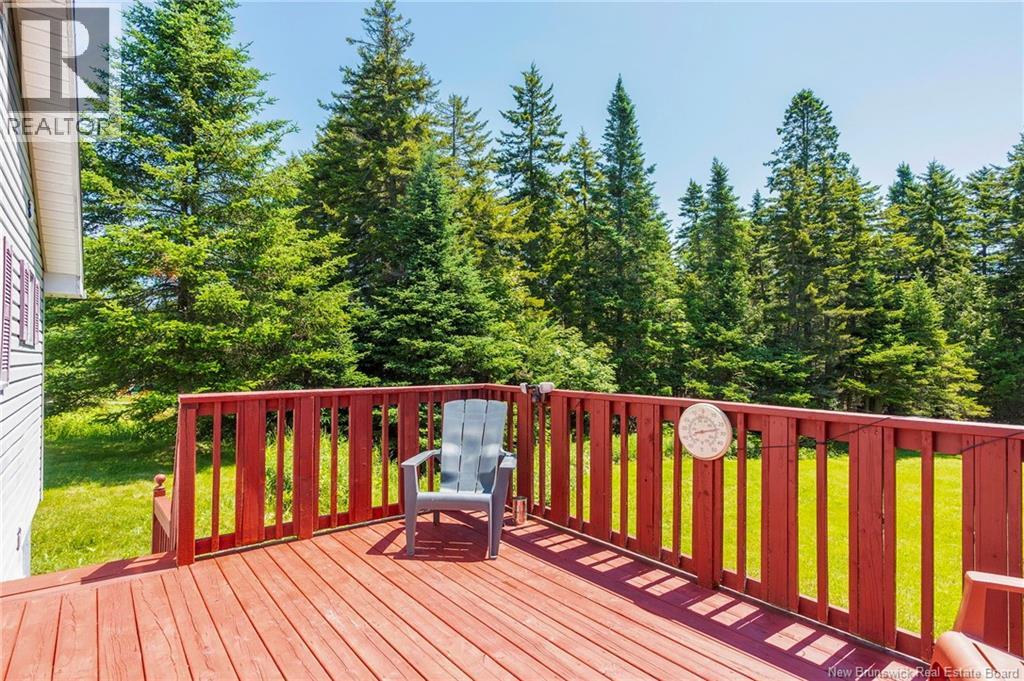 3066 Loch Lomond Road - 44
