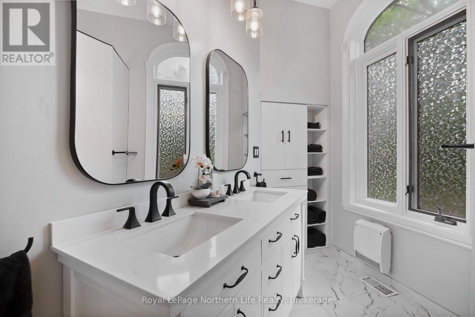 421 COLLINS DRIVE - 23