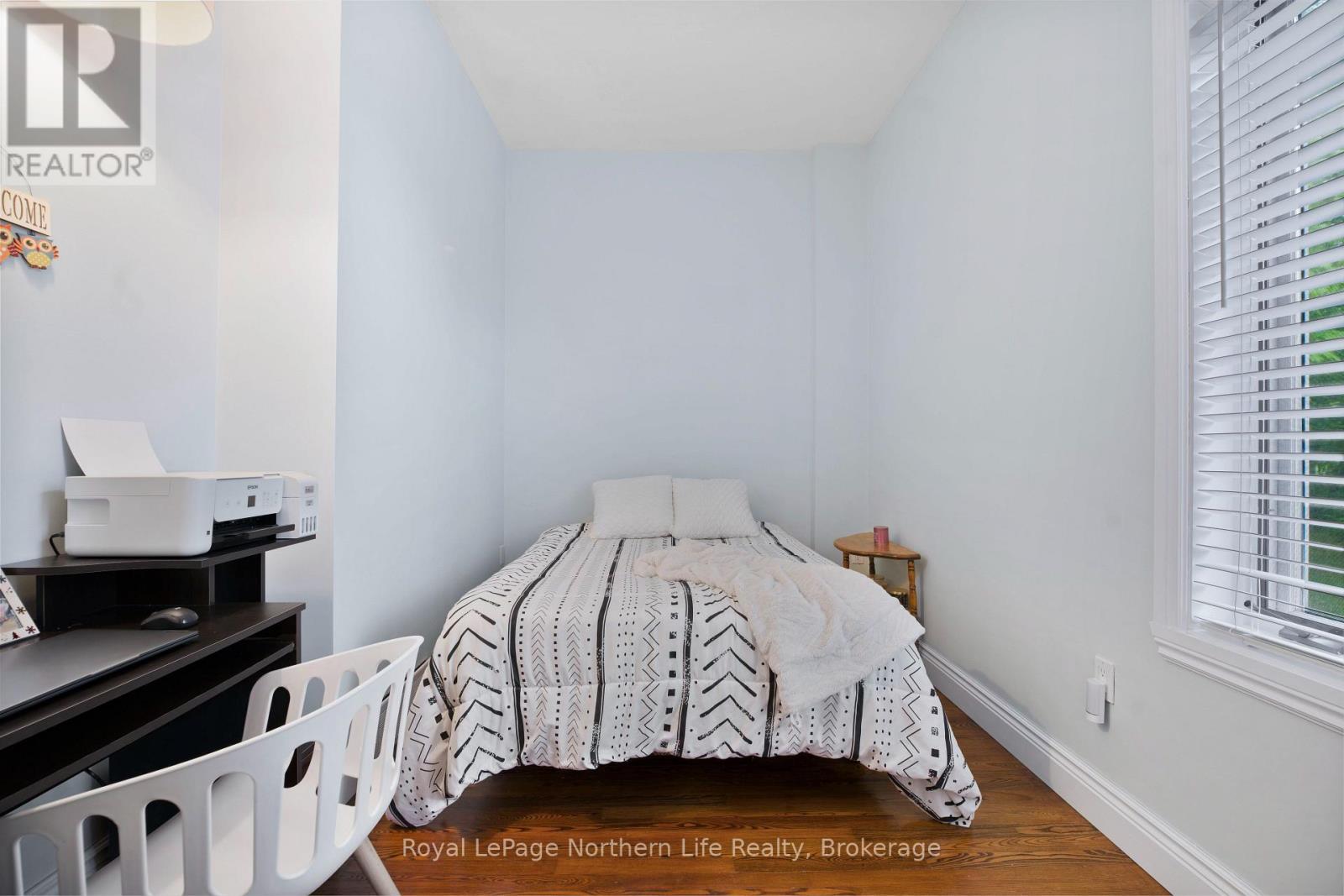 421 COLLINS DRIVE - 27