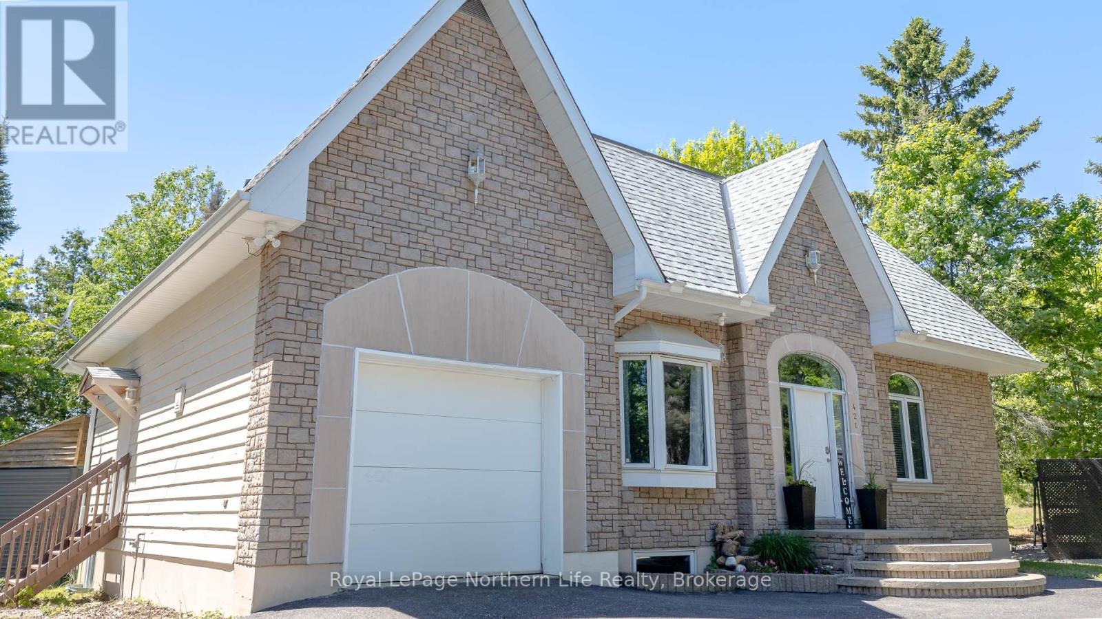 421 COLLINS DRIVE - 3