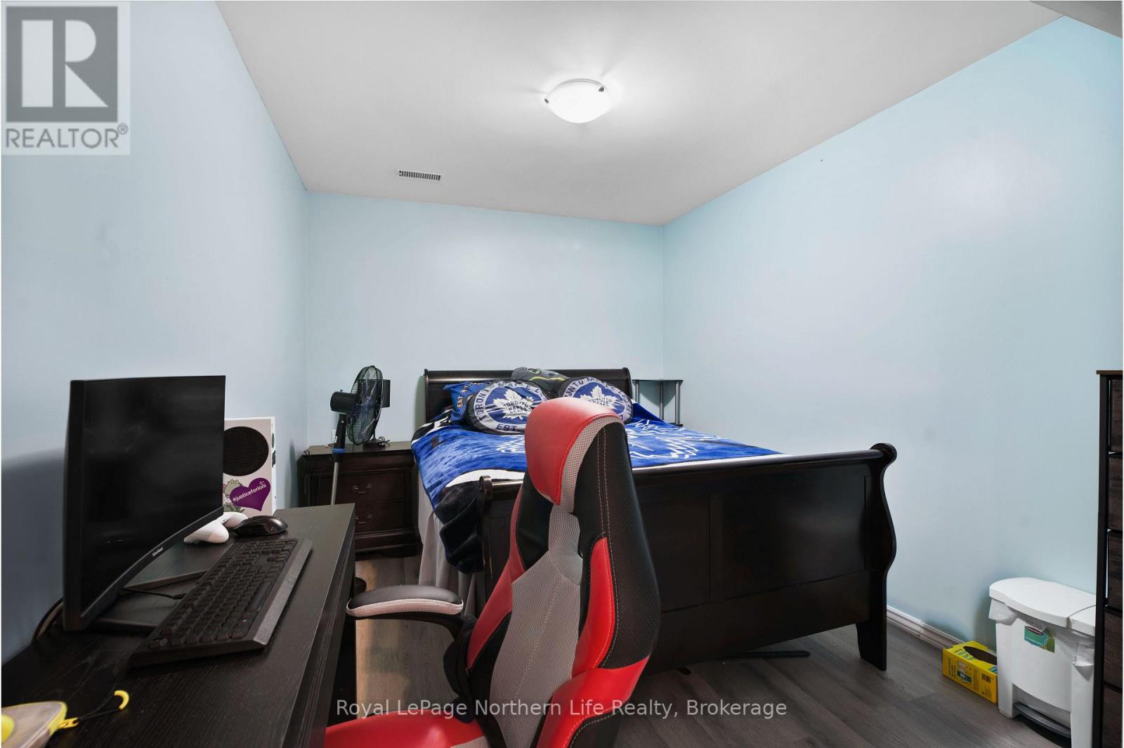 421 COLLINS DRIVE - 38