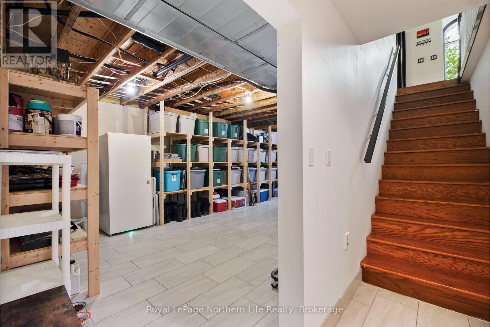 421 COLLINS DRIVE - 42