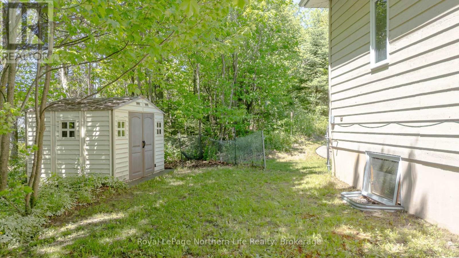 421 COLLINS DRIVE - 48