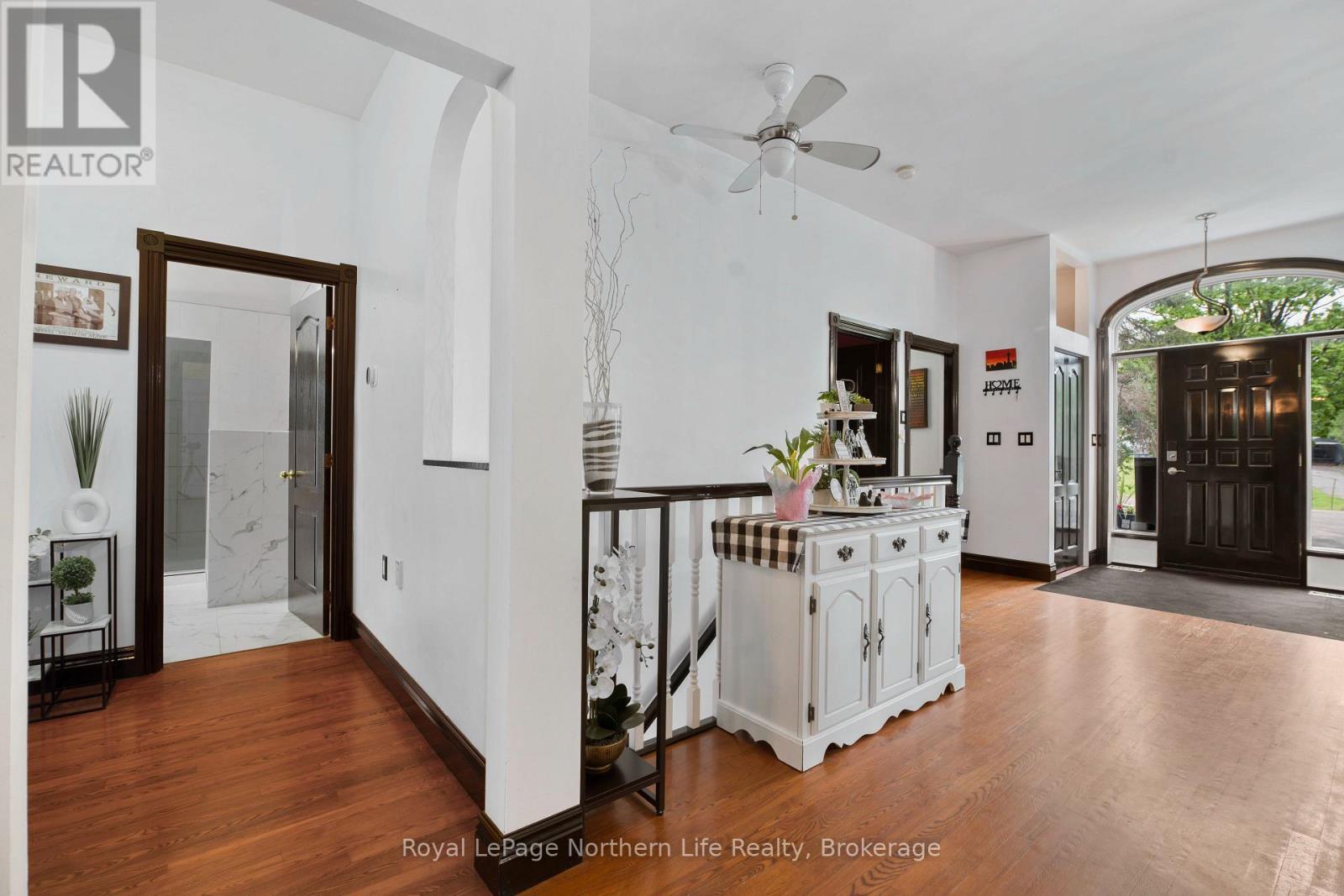 421 COLLINS DRIVE - 8