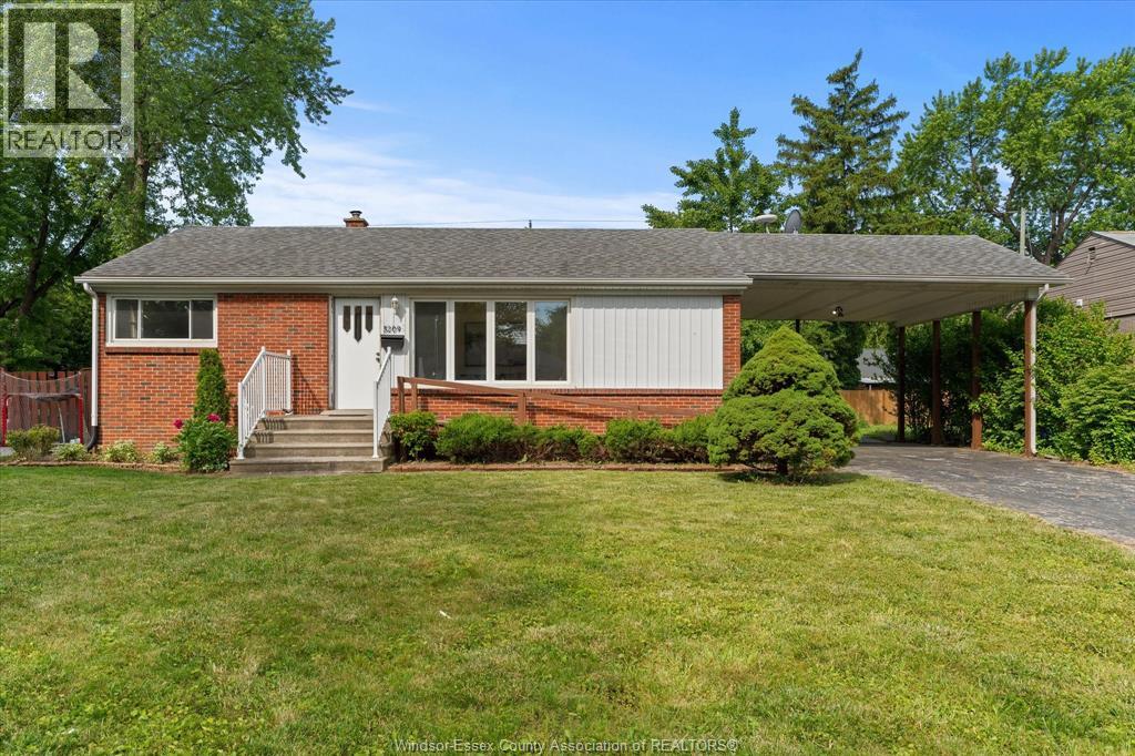 3209 DANDURAND AVENUE - 1