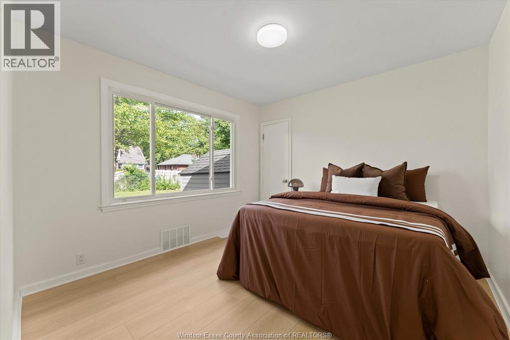 3209 DANDURAND AVENUE - 14