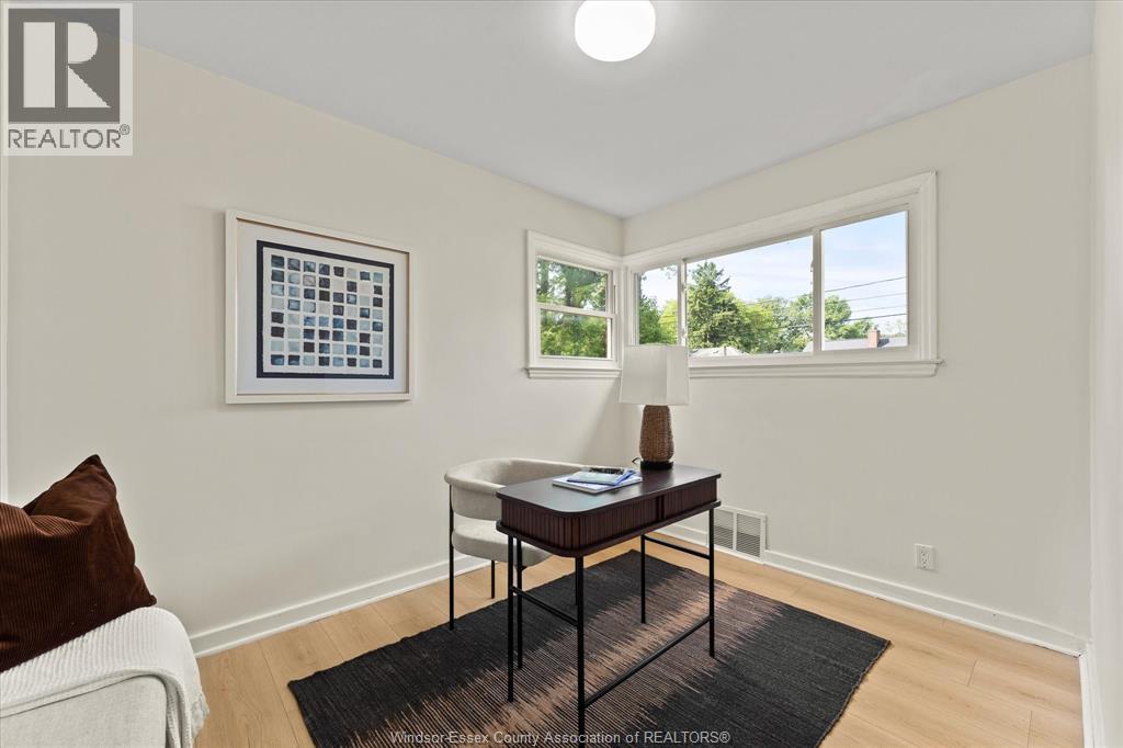 3209 DANDURAND AVENUE - 16