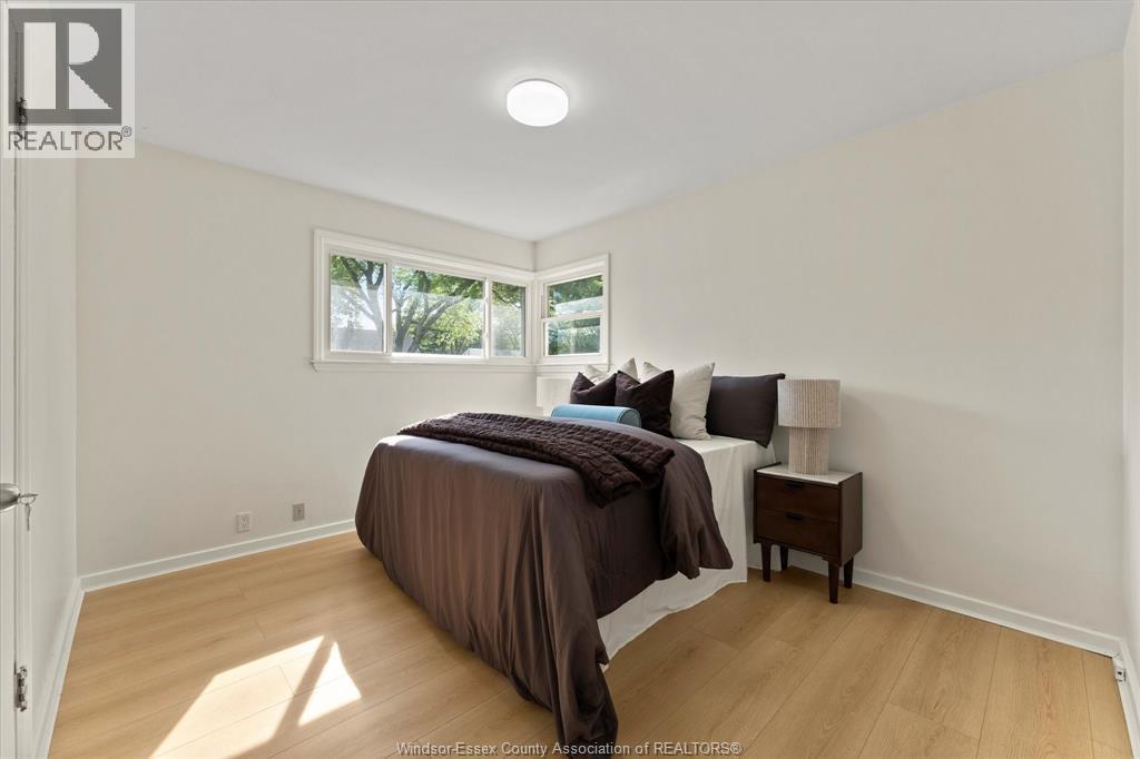 3209 DANDURAND AVENUE - 17