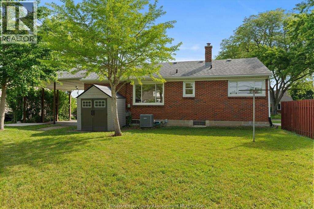 3209 DANDURAND AVENUE - 24