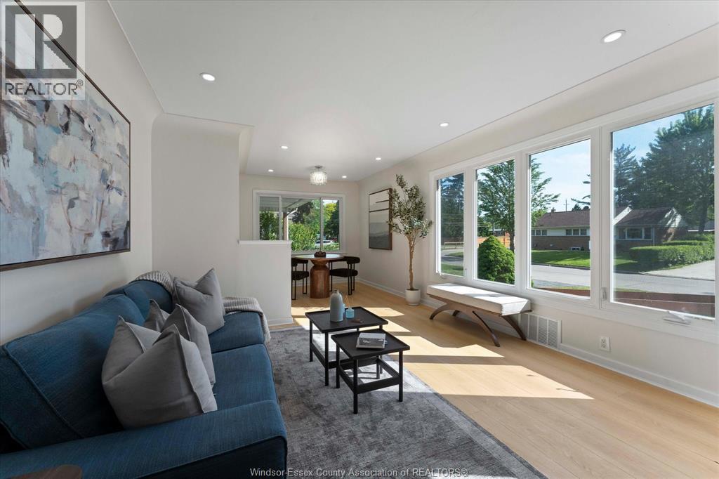 3209 DANDURAND AVENUE - 5