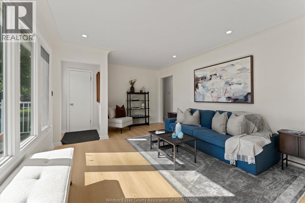 3209 DANDURAND AVENUE - 6