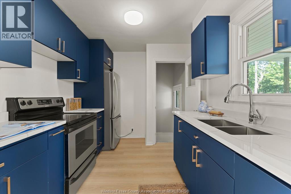 3209 DANDURAND AVENUE - 9