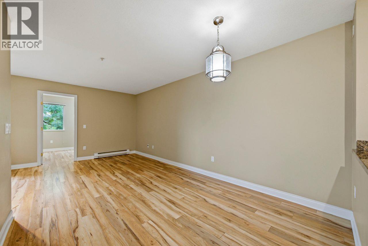 209 688 E 16TH AVENUE, Vancouver
