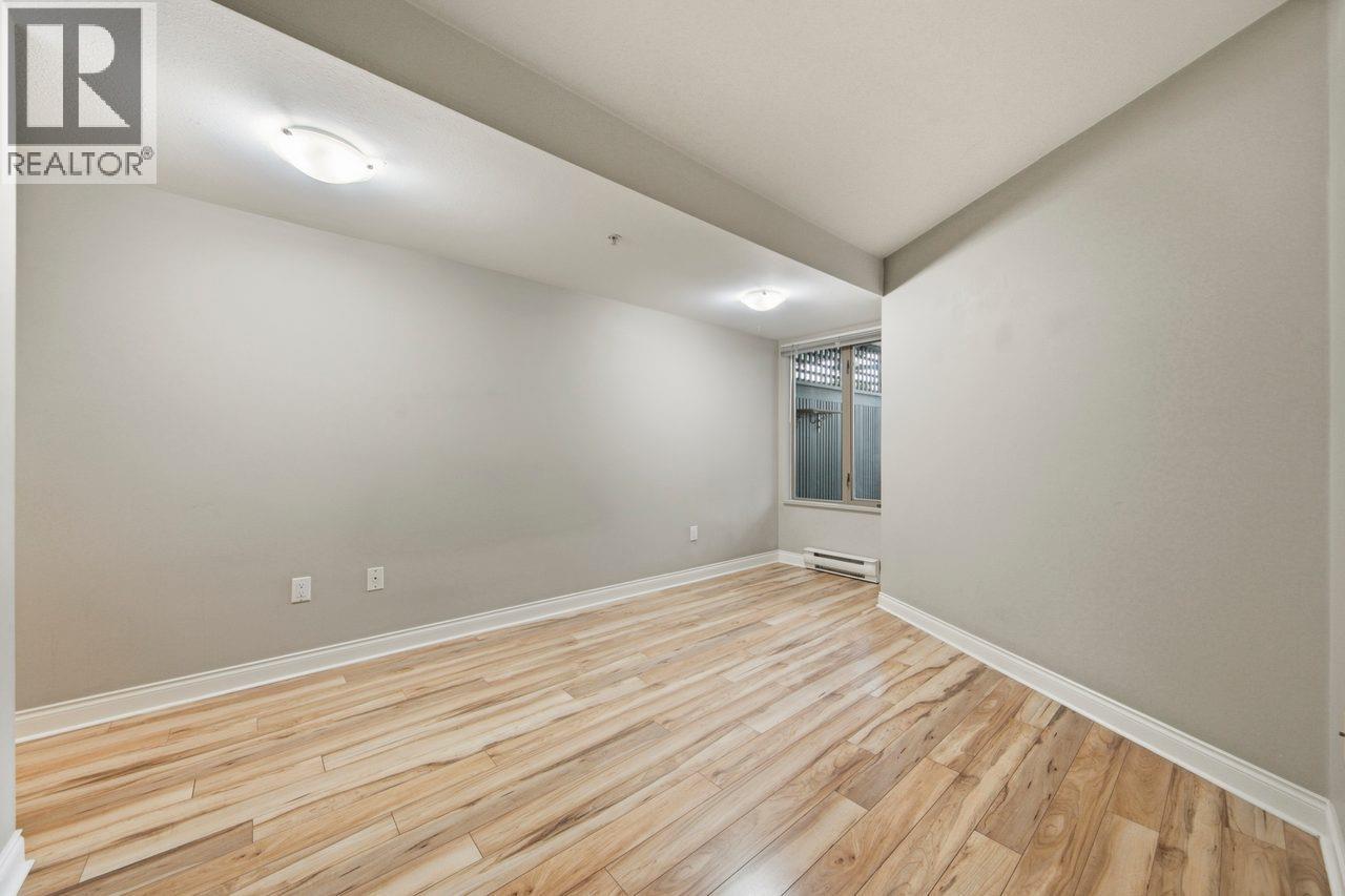 209 688 E 16TH AVENUE, Vancouver